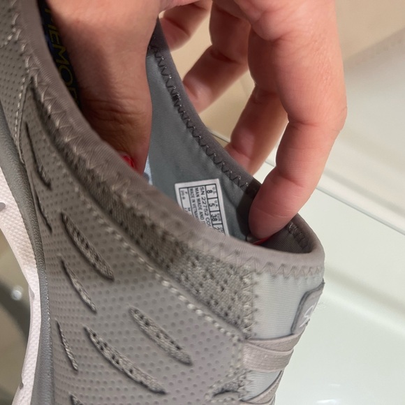 Skechers memory foam backless women’s sneakers size 8 - Picture 8 of 9